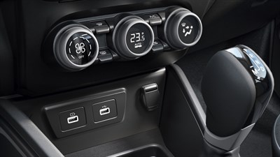 Uus Dacia Duster sisekujundus automaatne kliimaseade