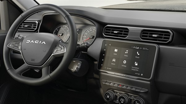 Uus Dacia Duster linnamaastur sisekujundus multimeediasüsteem media nav