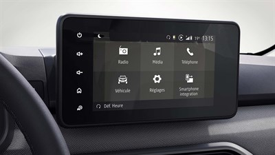 Uus Dacia Jogger Media Display puuteekraan 4 kõlarit sisekujundus