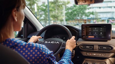 Uus Dacia Sandero kaasaegsed tehnoloogiad Media Nav Apple CarPlay Android Auto