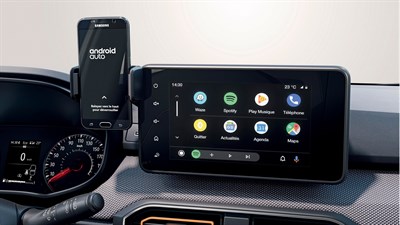 Uus Dacia Sandero Stepway kaasaegsed tehnoloogiad Media Display Apple CarPlay Android Auto